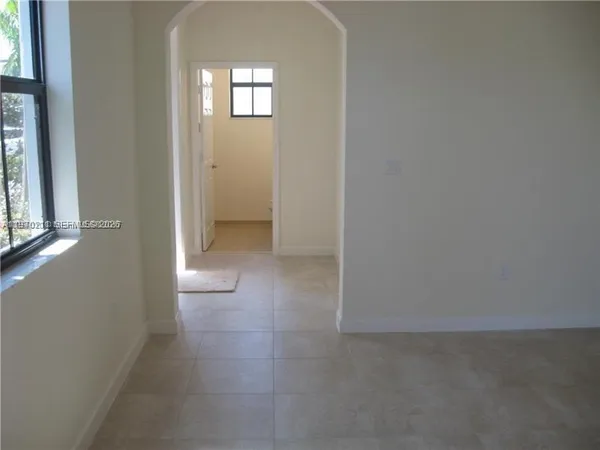 $3,300 | 16585 Southwest 42nd Way, Unit 16585, Miami, FL 33185