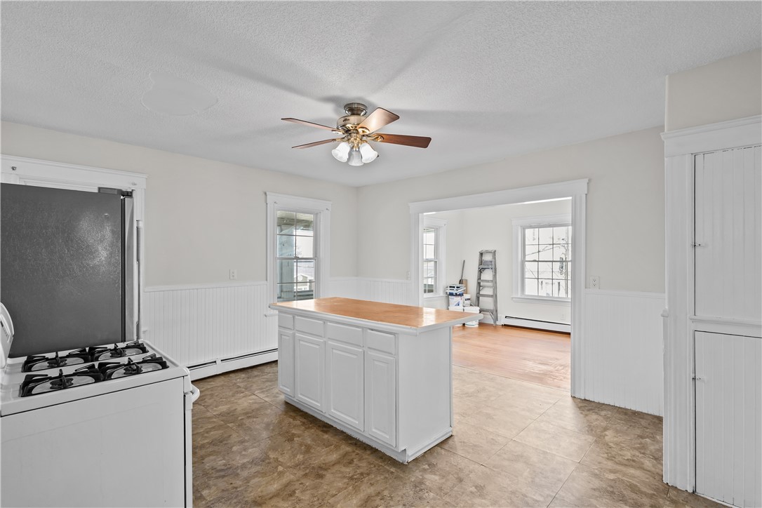 86 Spring Street Lincoln, RI 02838 - Photo 12 of 34