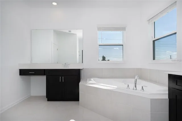 $2,995 | 7137 Dilly Lk Avenue, Groveland, FL 34736