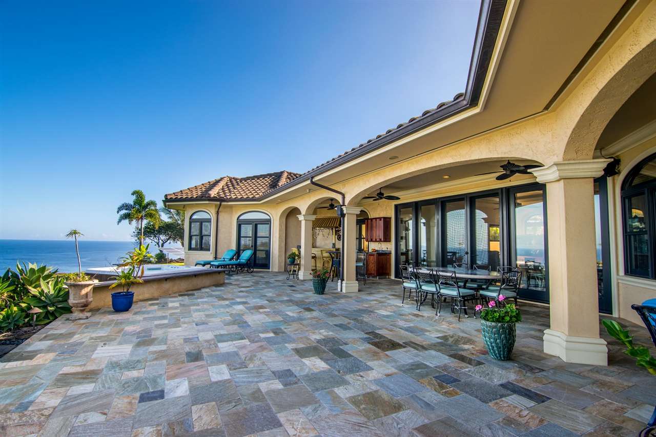 80 Hale Pili Way Haiku, HI 96708 - Photo 14 of 30 a view of a house with lounge chair