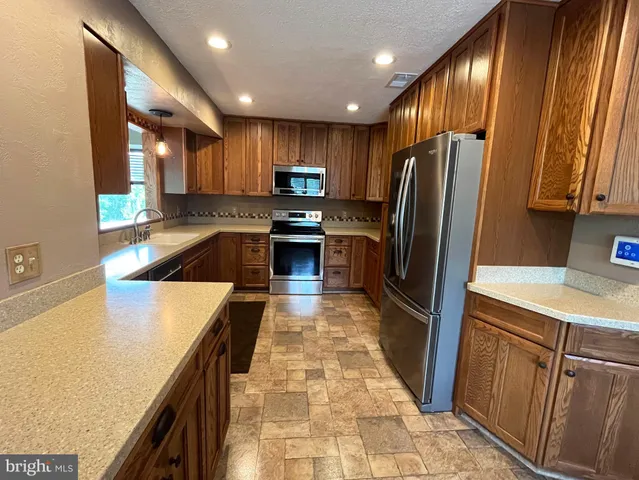 $475,000 | 877 King Lear Drive, Charles Town, WV 25414