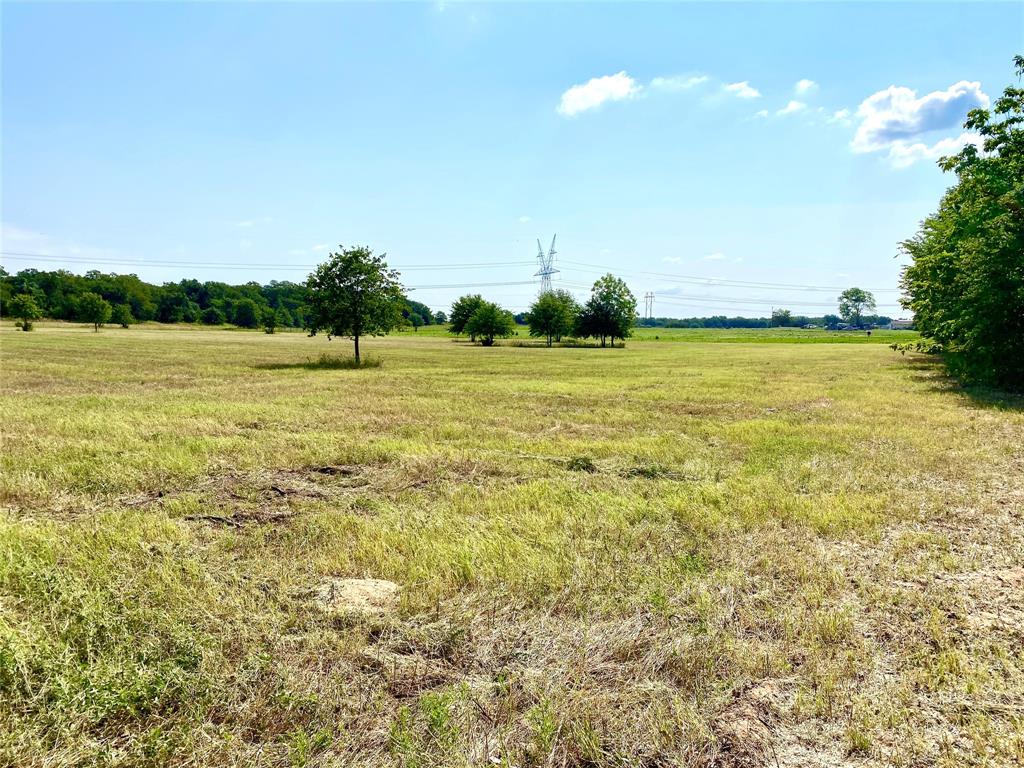 524 County Road 1792 Sunset, TX 76270 - Photo 22 of 40 a view of an ocean from a yard
