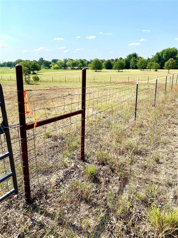 524 County Road 1792 Sunset, TX 76270 - Photo 38 of 40 a view of lake and mountain