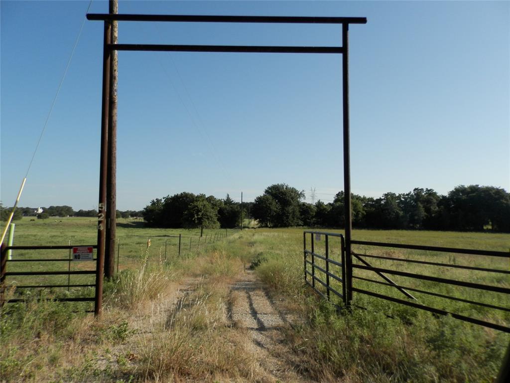 524 County Road 1792 Sunset, TX 76270 - Photo 5 of 40 a view of a park