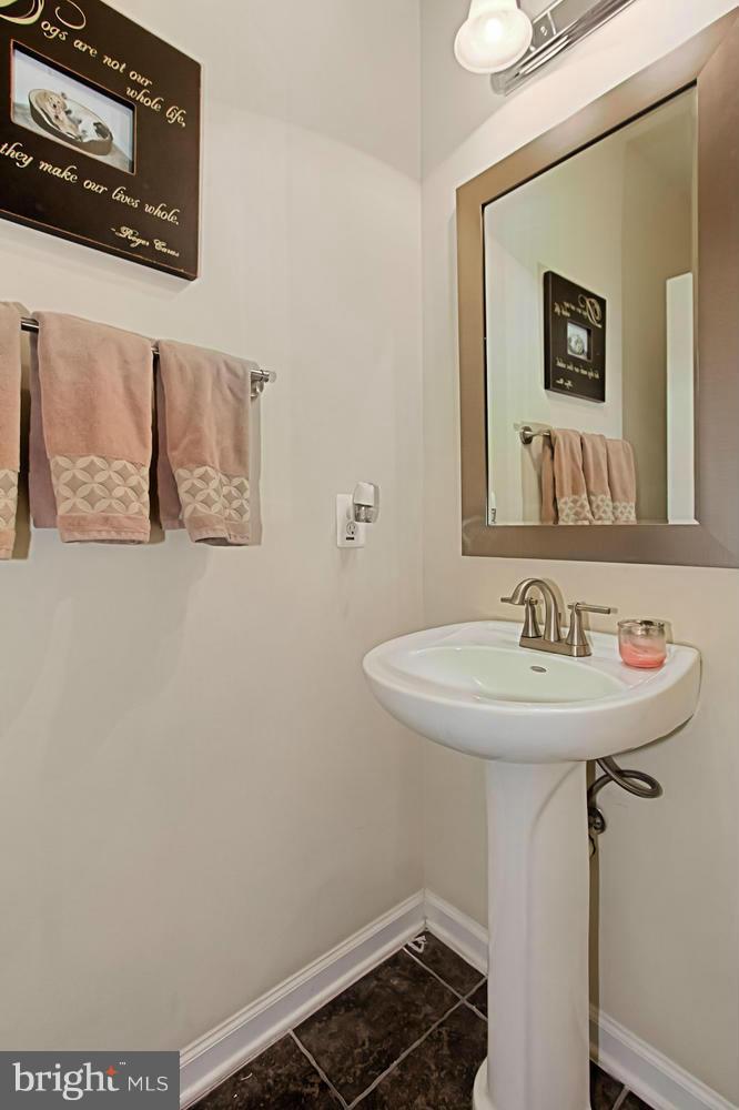 12422 Liberty Bridge Road Fairfax, VA 22033 - Photo 20 of 30 Bath