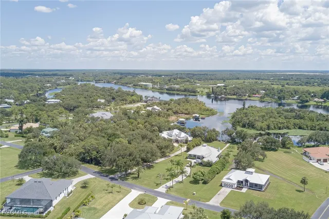 $549,000 | 18111 Riverchase Court, Alva, FL 33920