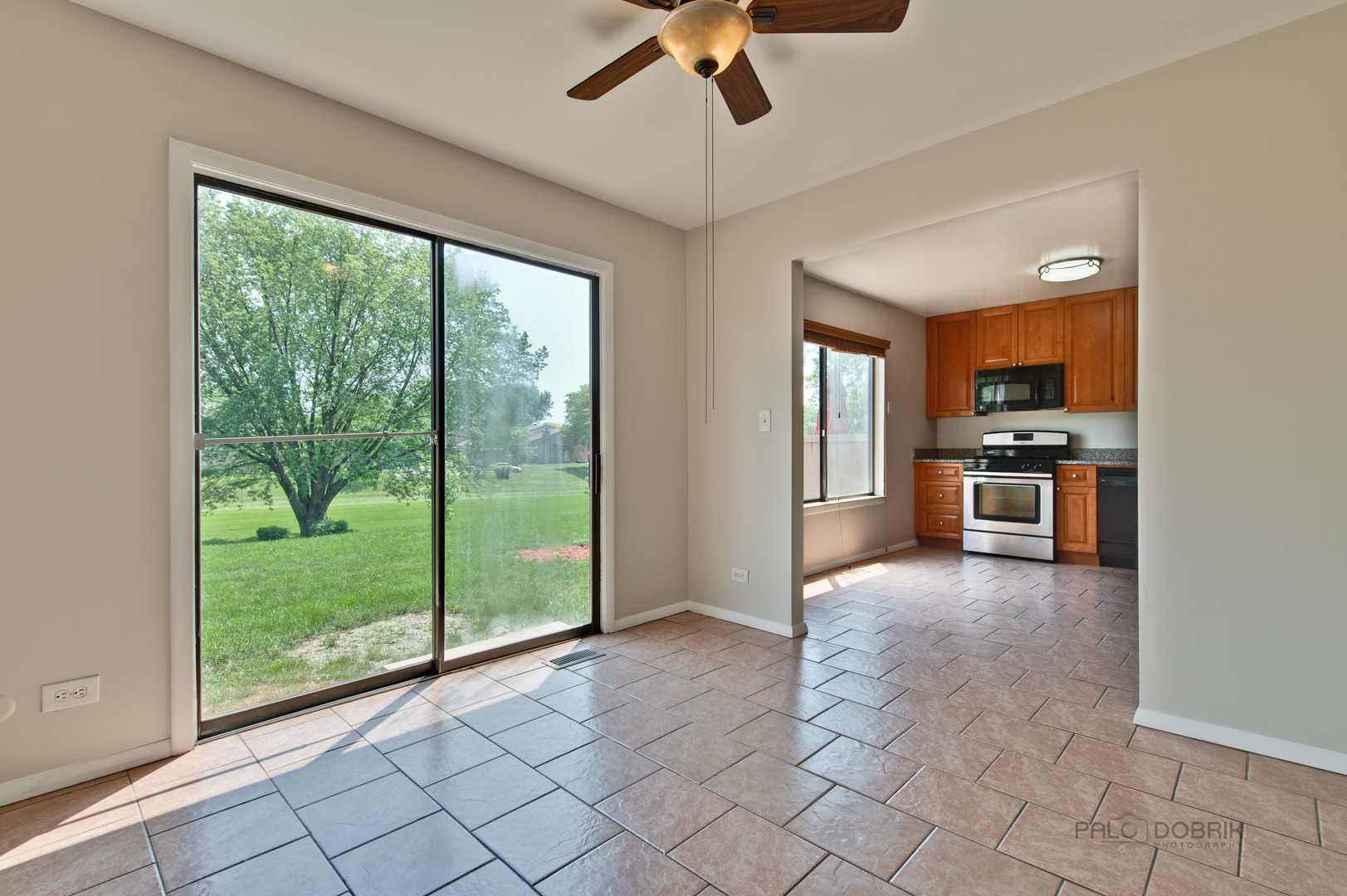 627 Acadia Court Roselle, IL 60172 - Photo 14 of 26
