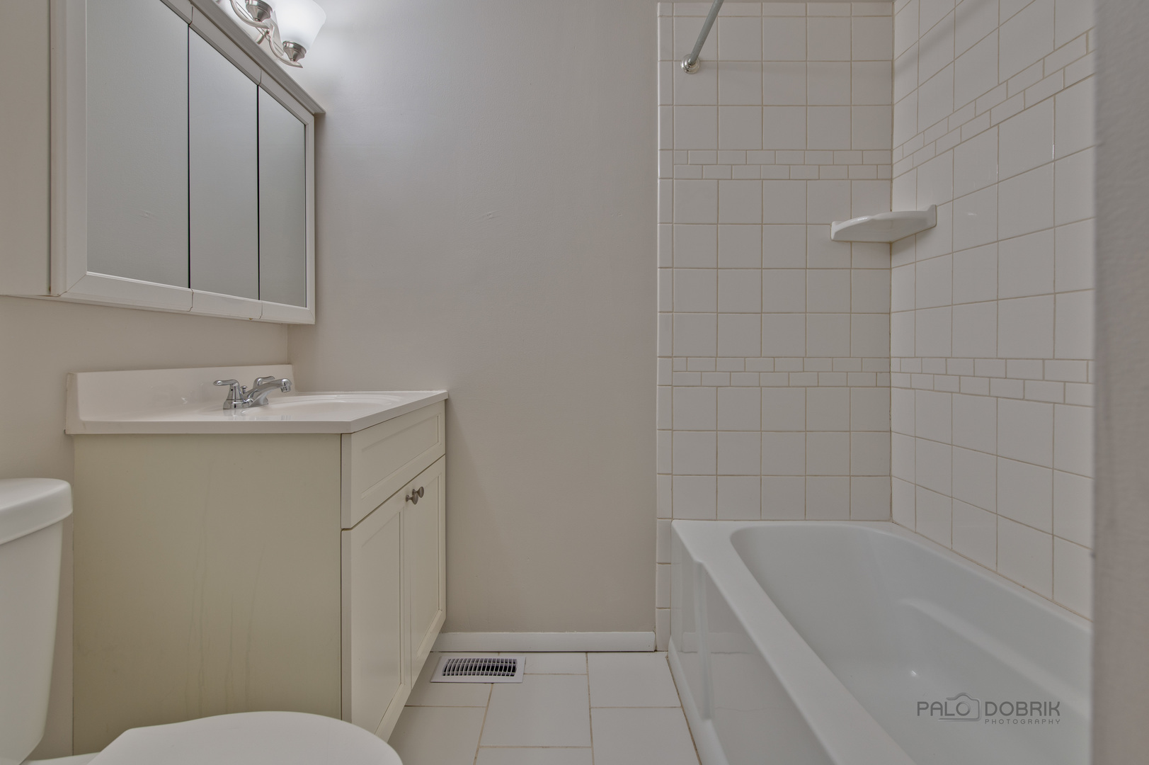 627 Acadia Court Roselle, IL 60172 - Photo 18 of 26