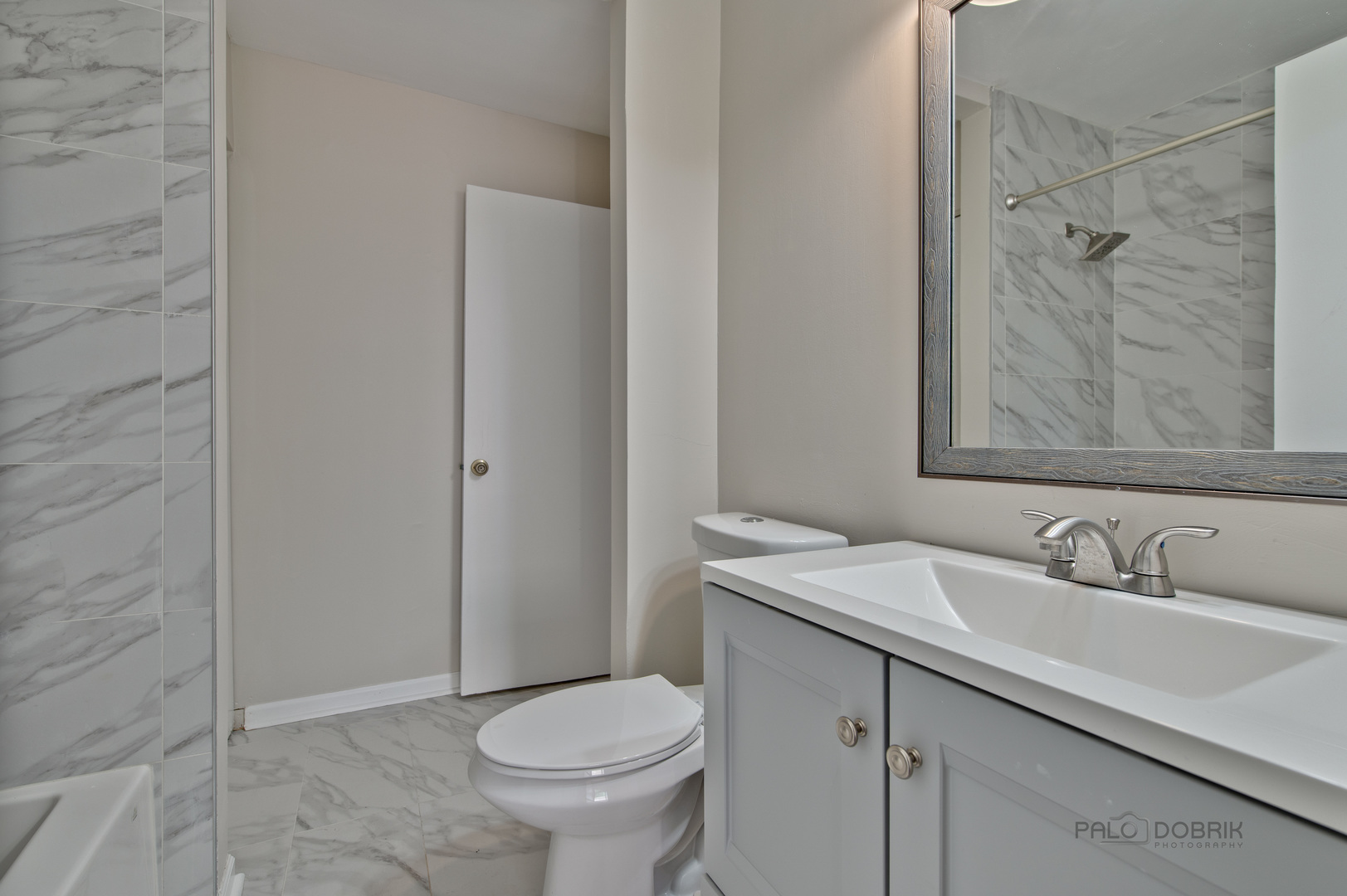 627 Acadia Court Roselle, IL 60172 - Photo 10 of 26