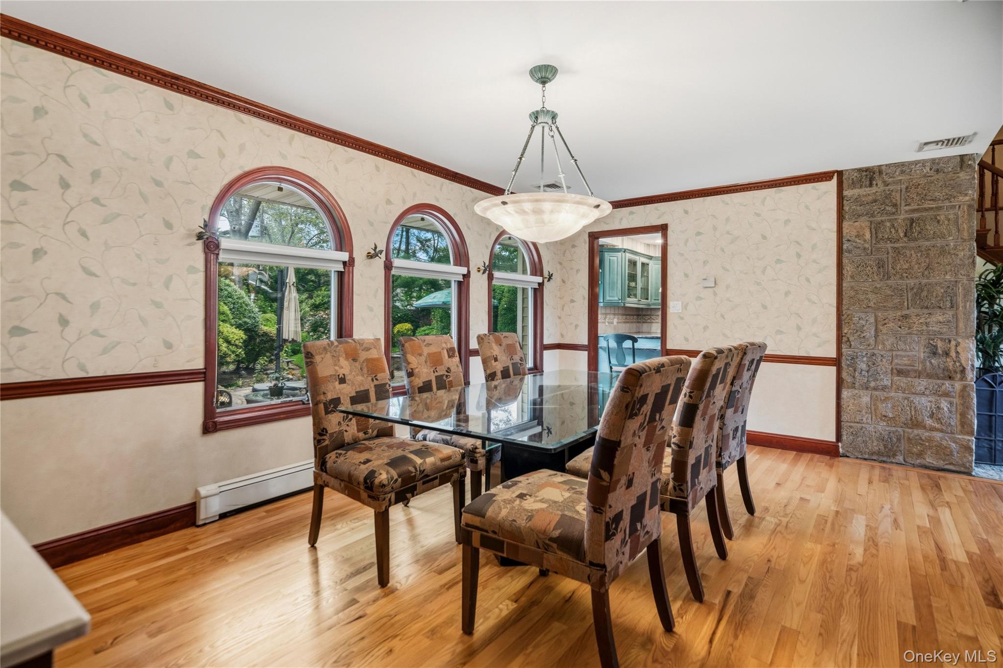 565 Mohawk Road West West Hempstead, NY 11552 - Photo 12 of 48