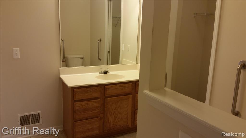 806 Cattail Lane Pinckney, MI 48169 - Photo 15 of 23