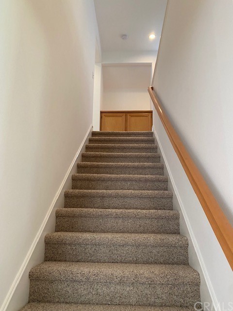 65 Ashford Irvine, CA 92618 - Photo 14 of 45 a view of entryway