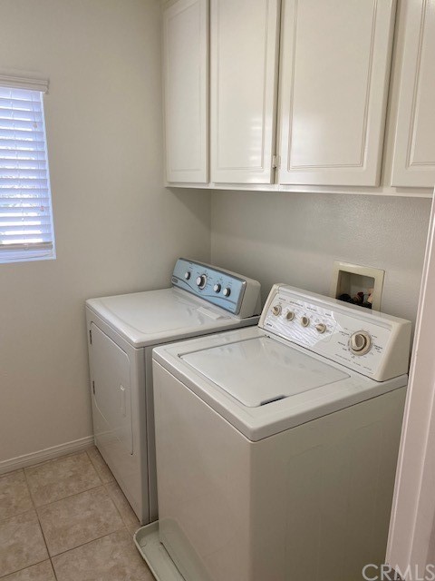 65 Ashford Irvine, CA 92618 - Photo 18 of 45 a utility room with dryer and washer