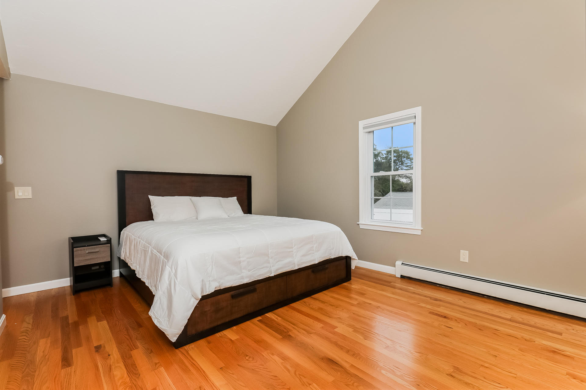 36 Carver Road Sagamore Beach, MA 02562 - Photo 17 of 44 019-photo-main-bedroom-8716026