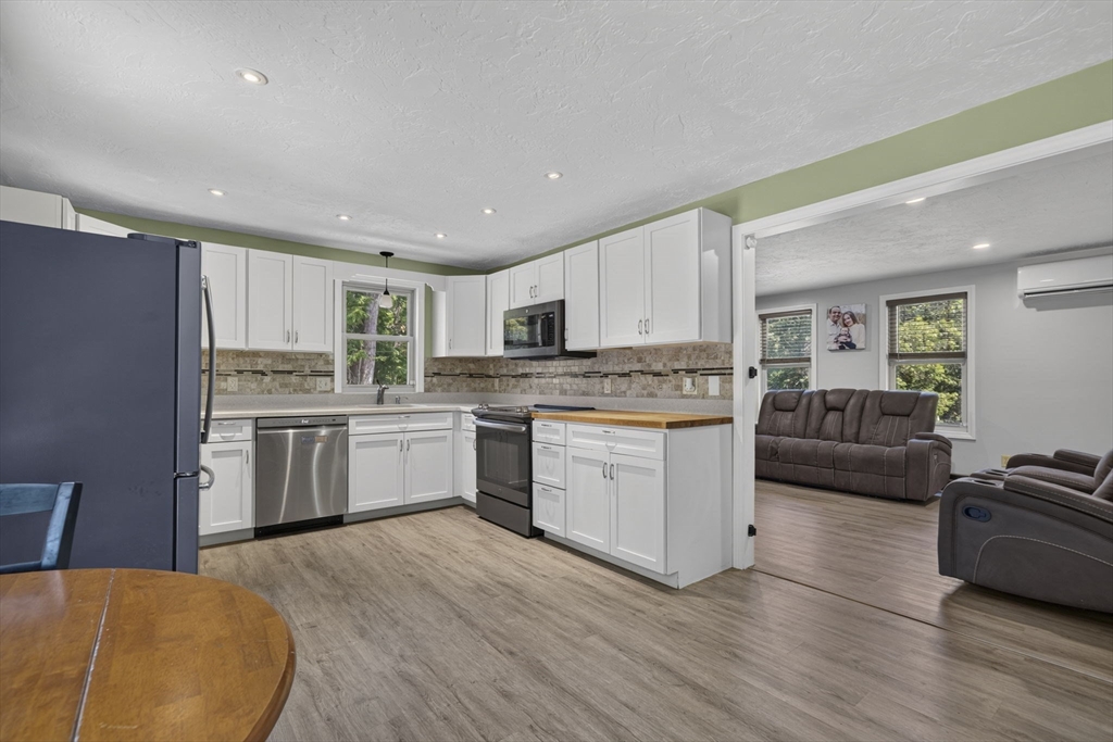 1 Pebble Path Sandwich, MA 02644 - Photo 7 of 41