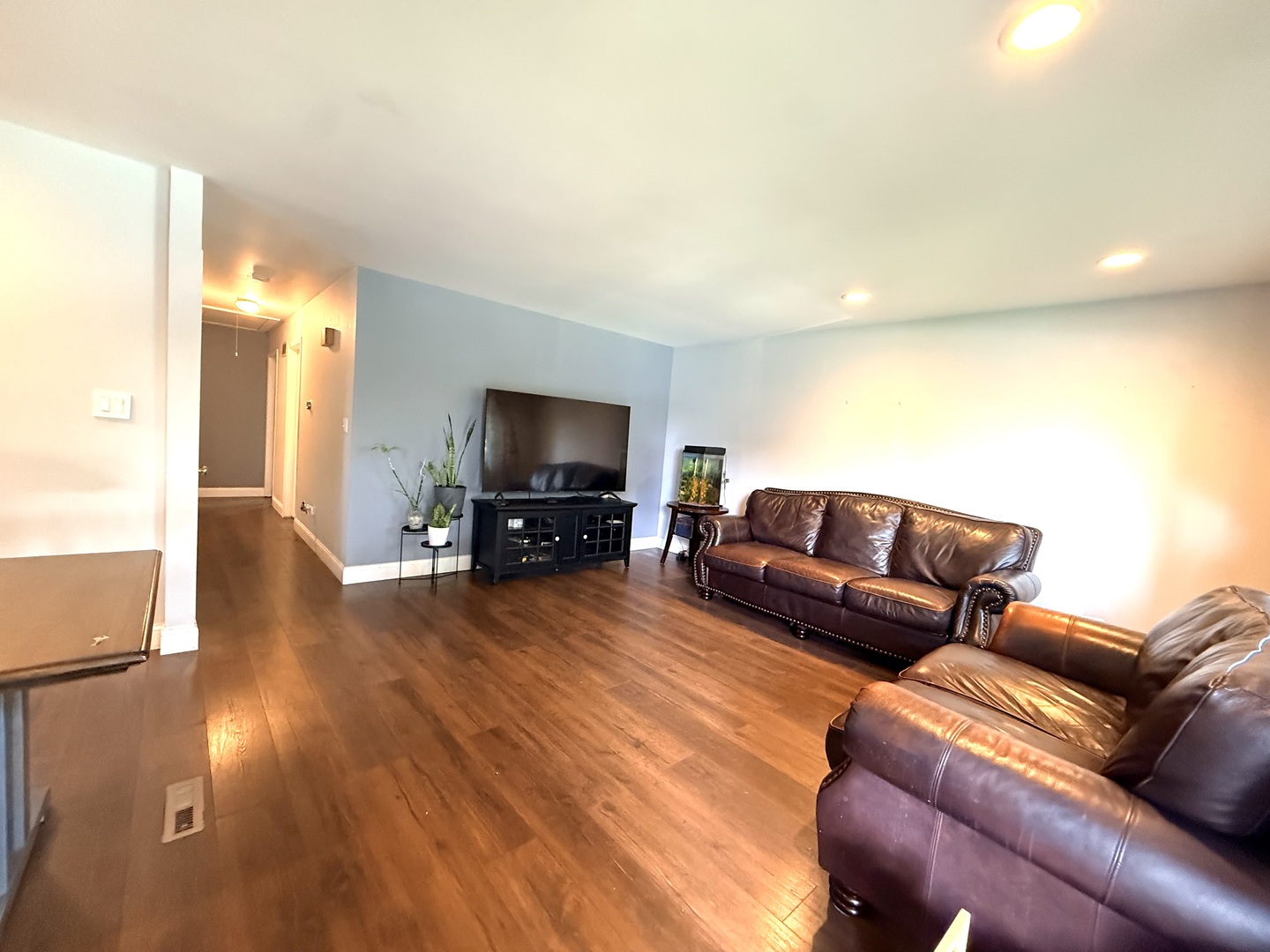 550 South Walnut Street Mundelein, IL 60060 - Photo 4 of 22