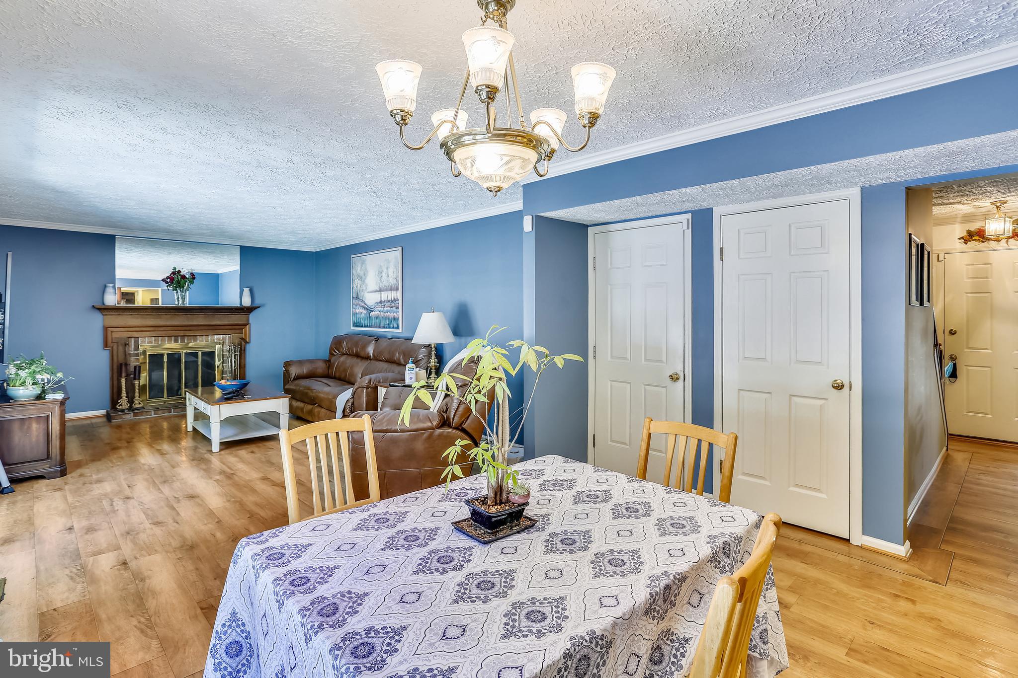 11 Highfields Drive Baltimore, MD 21228 - Photo 4 of 24