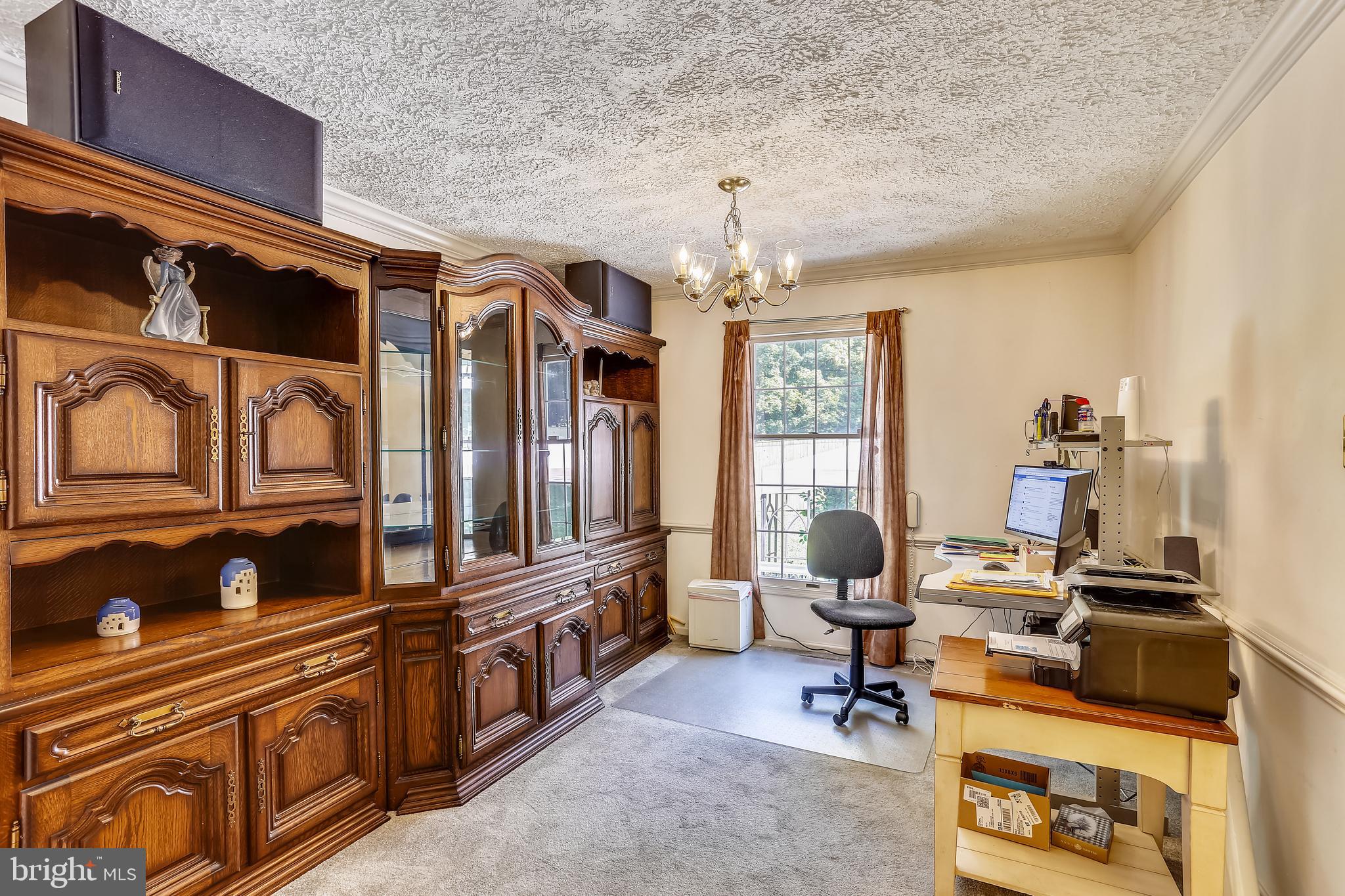 11 Highfields Drive Baltimore, MD 21228 - Photo 8 of 24 Dining Room
