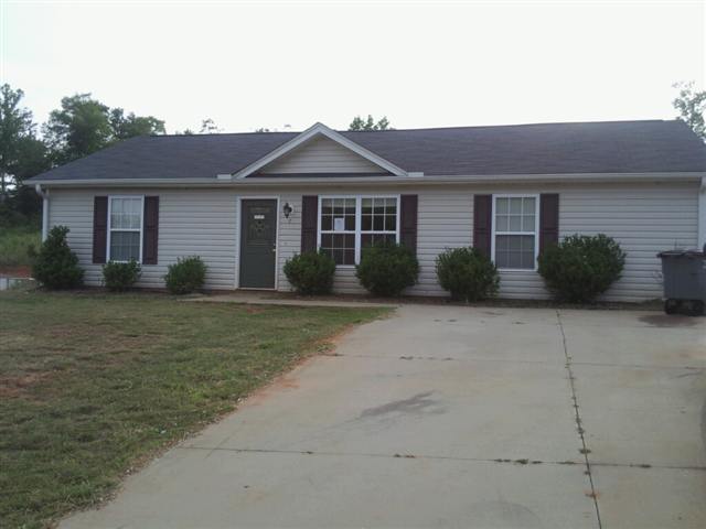 7 Anchor Road Greenville, SC 29617 - Photo 1 of 6 Gallery Image 1