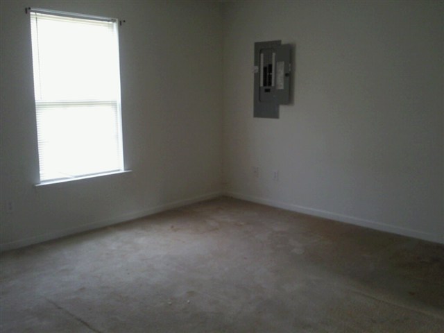 7 Anchor Road Greenville, SC 29617 - Photo 3 of 6 Gallery Image 3