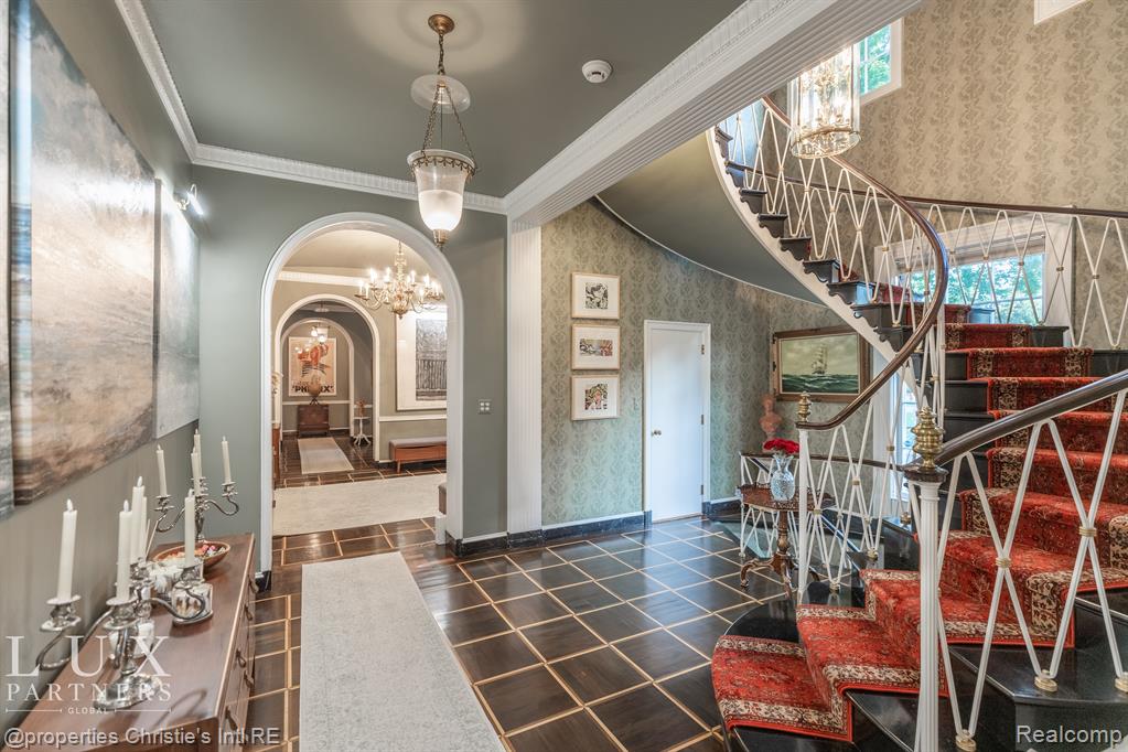 114 Lothrop Road Grosse Pointe Farms, MI 48236 - Photo 11 of 45