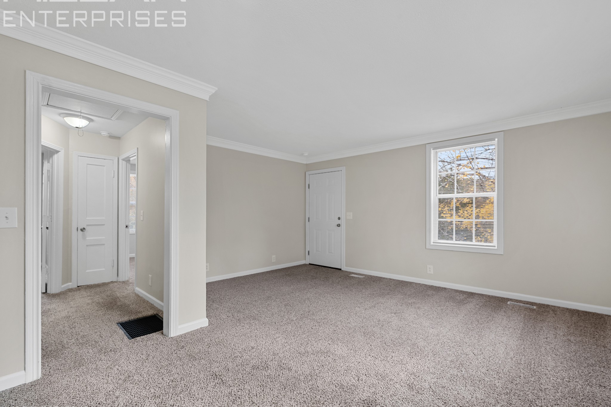 106 Valley View Circle Clarksville, TN 37040 - Photo 4 of 12