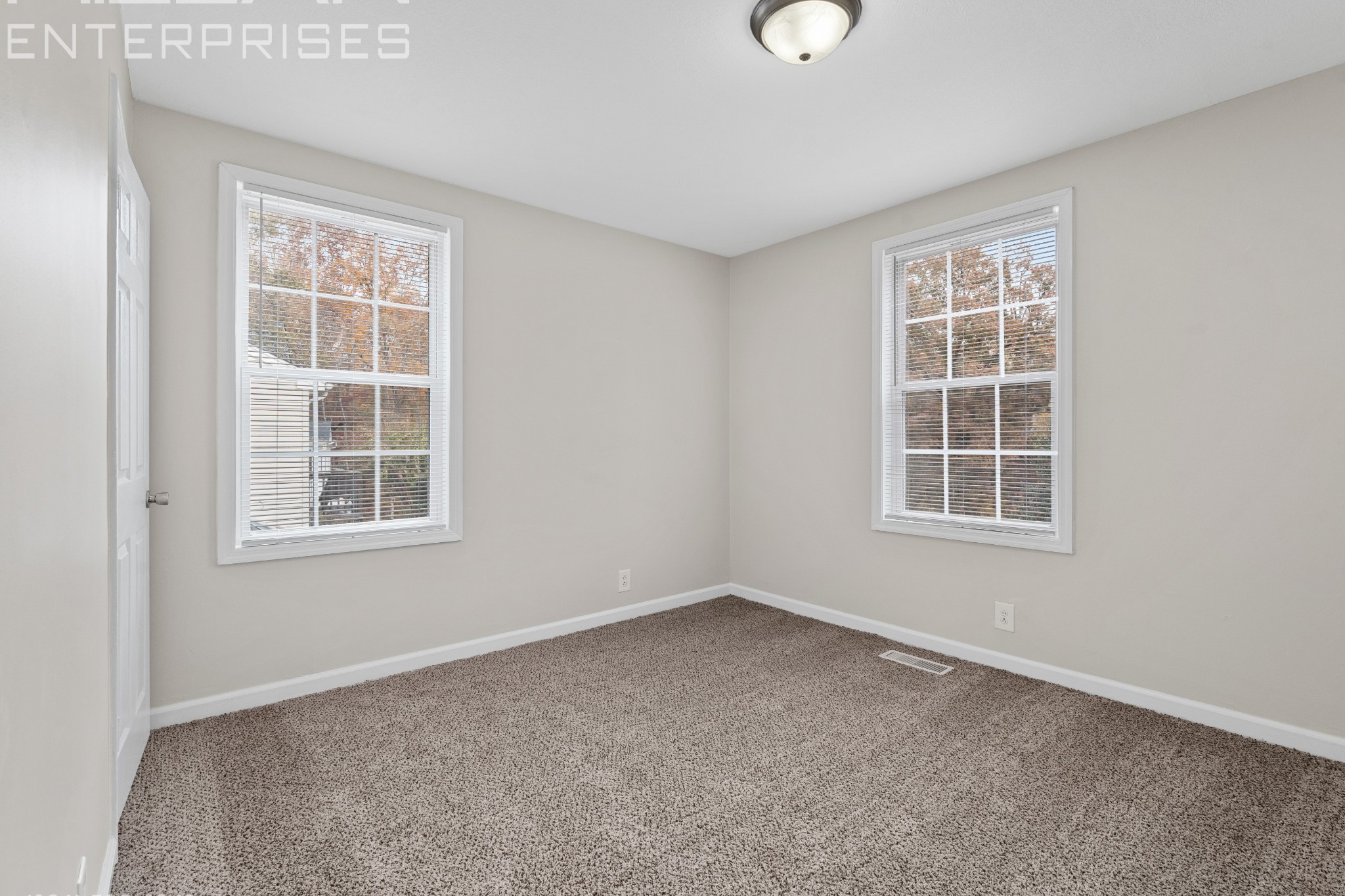 106 Valley View Circle Clarksville, TN 37040 - Photo 7 of 12