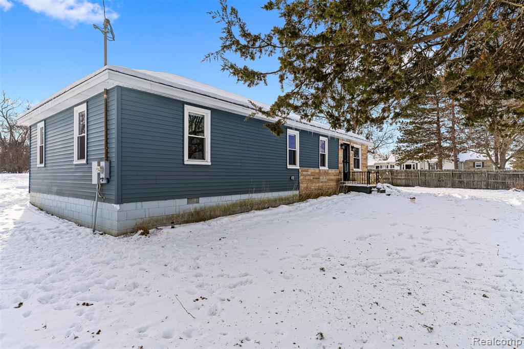 1268 East Dodge Road Mount Morris, MI 48458 - Photo 5 of 37