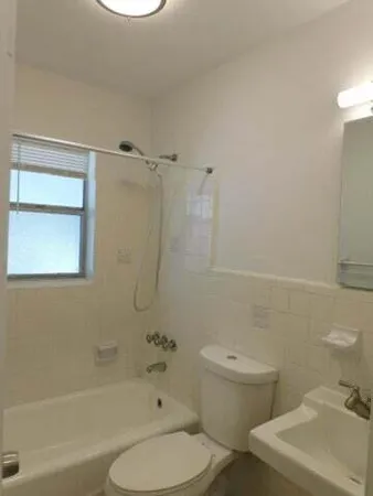 $2,350 | 640 Southeast 2nd Avenue, Unit 212, Boynton Beach, FL 33435