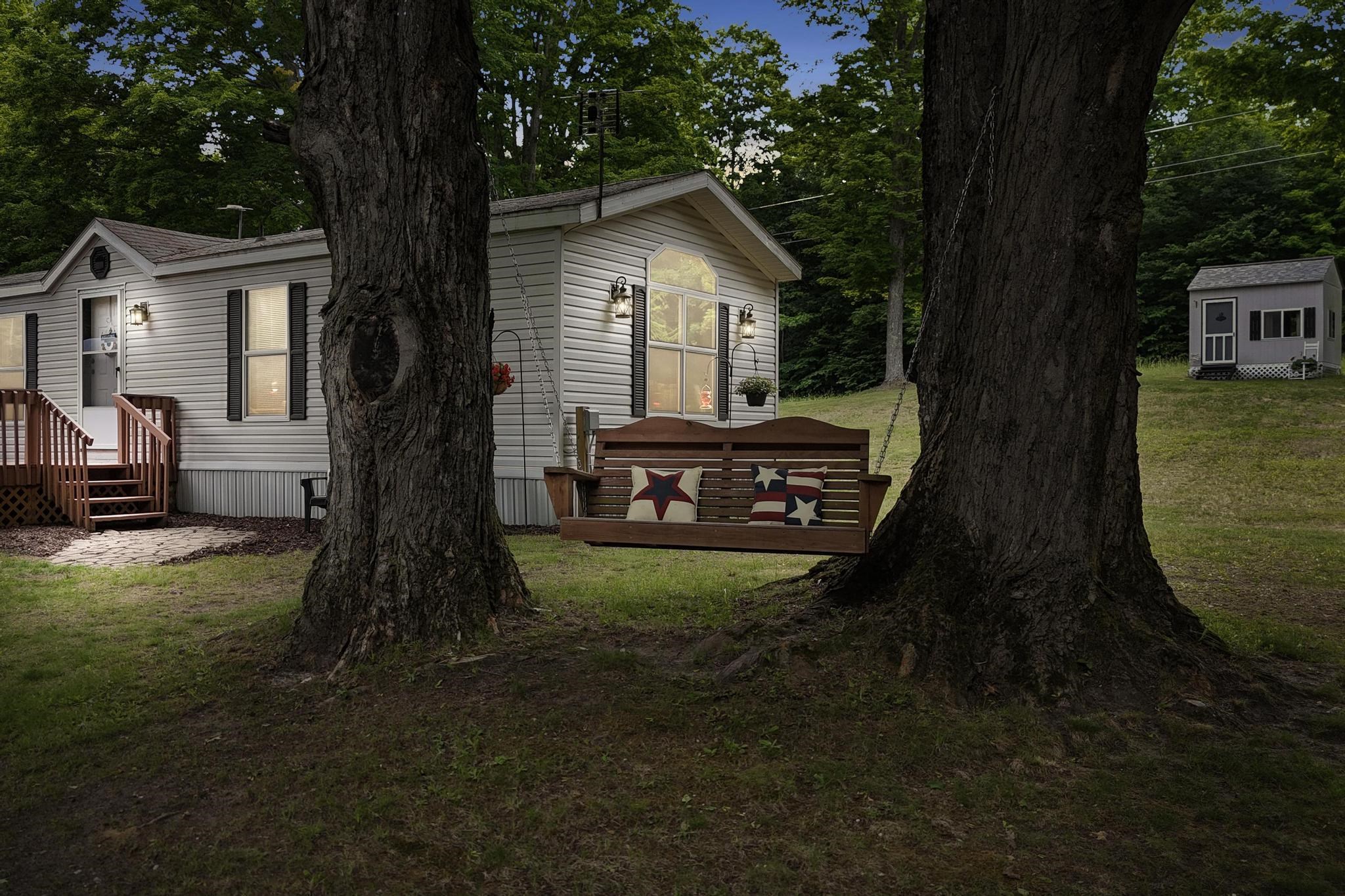 7346 Traverse Road Thompsonville, MI 49683 - Photo 5 of 54 Gallery Image 5