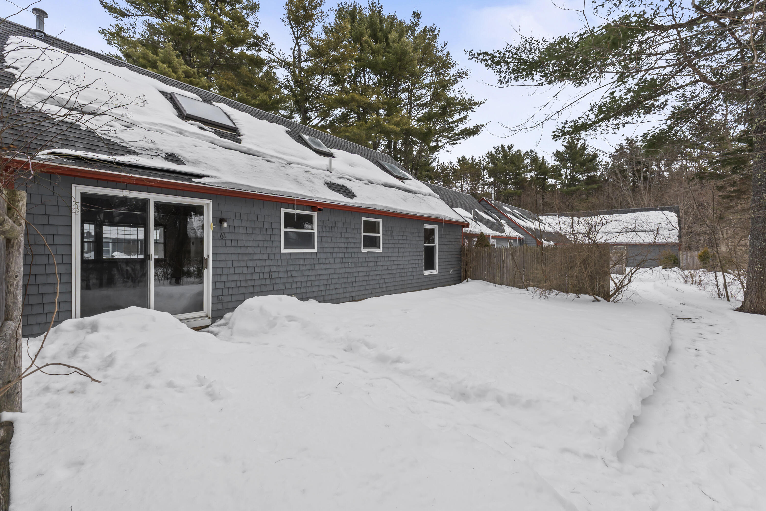 61 Ward Circle, Unit 61 Brunswick, ME 04011 - Photo 45 of 55 Backyard patio area