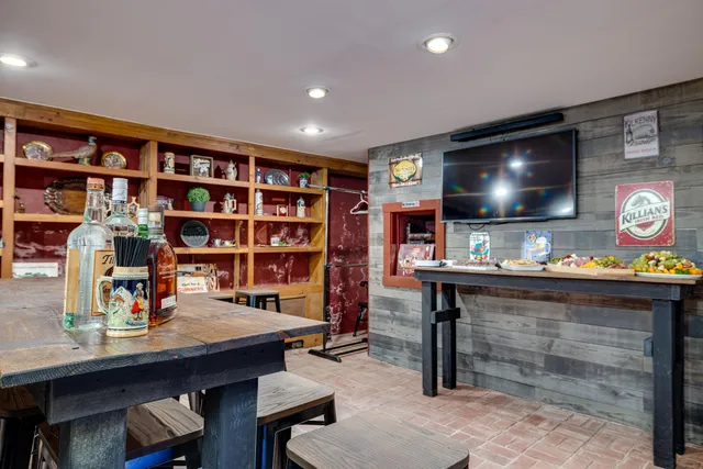 $899,900 | 111 North Main Street, Bridgewater, VA 22812