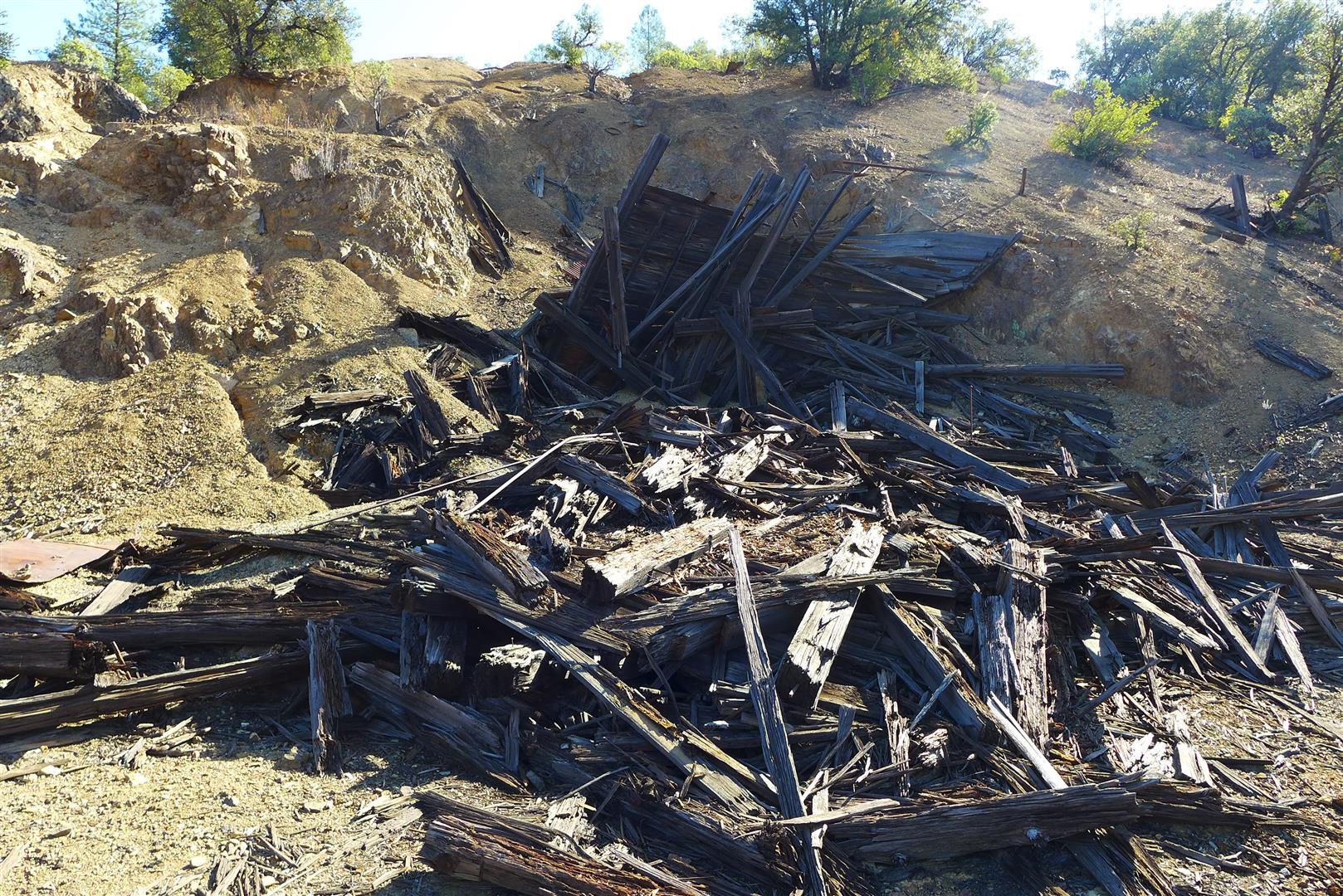 Ca-299 Oak Run, CA 96069 - Photo 31 of 34 a view of outdoor space