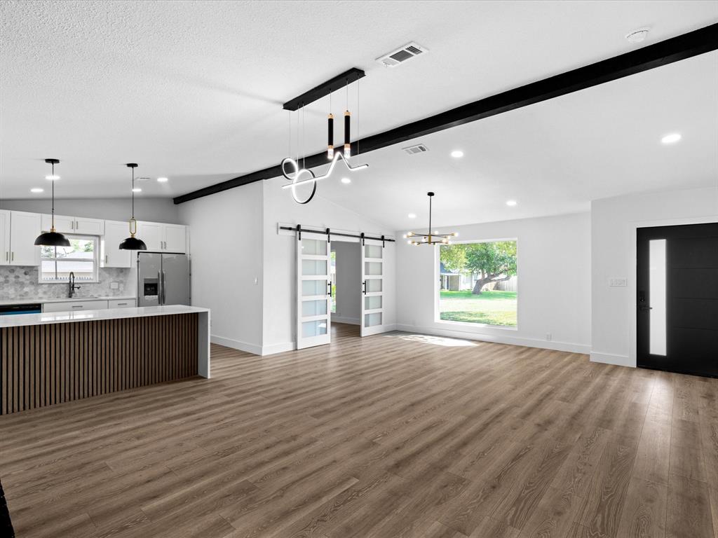 3819 Kimball Ridge Circle Dallas, TX 75233 - Photo 11 of 28