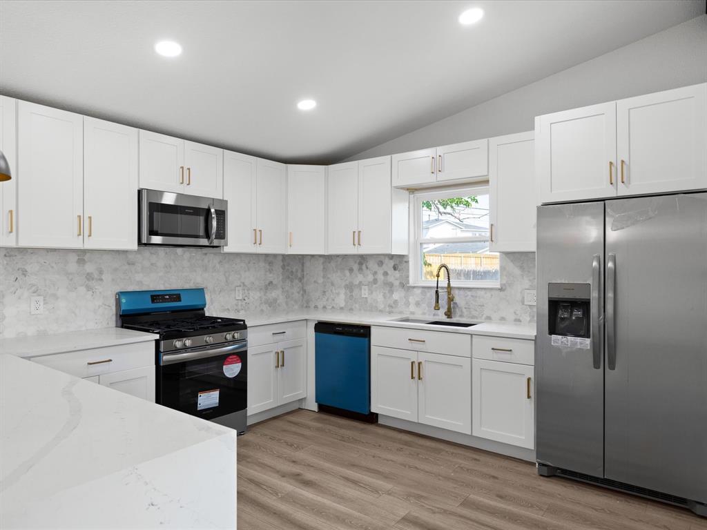 3819 Kimball Ridge Circle Dallas, TX 75233 - Photo 10 of 28