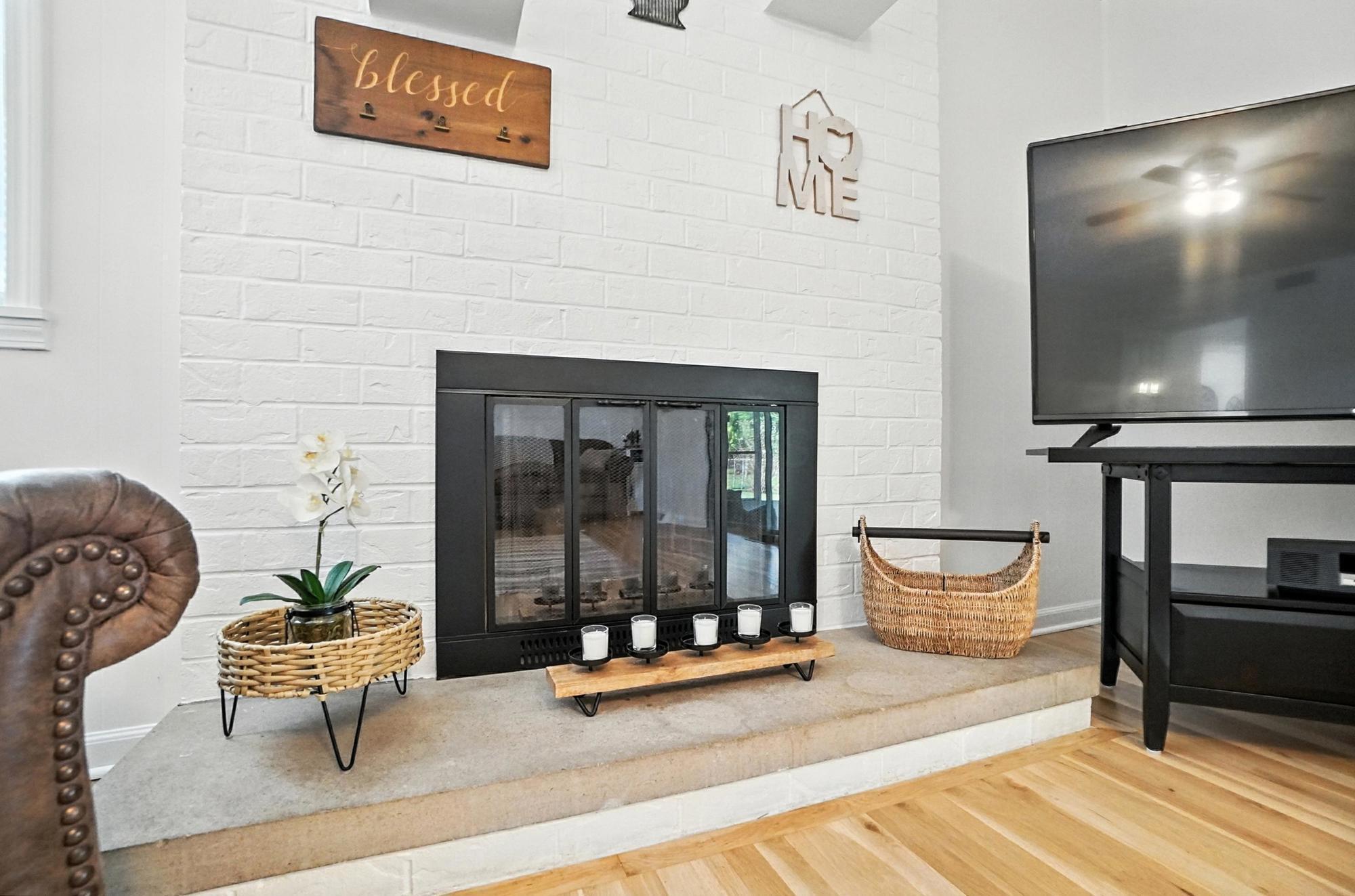 311 North Hamilton Road Columbus, OH 43230 - Photo 15 of 45 018