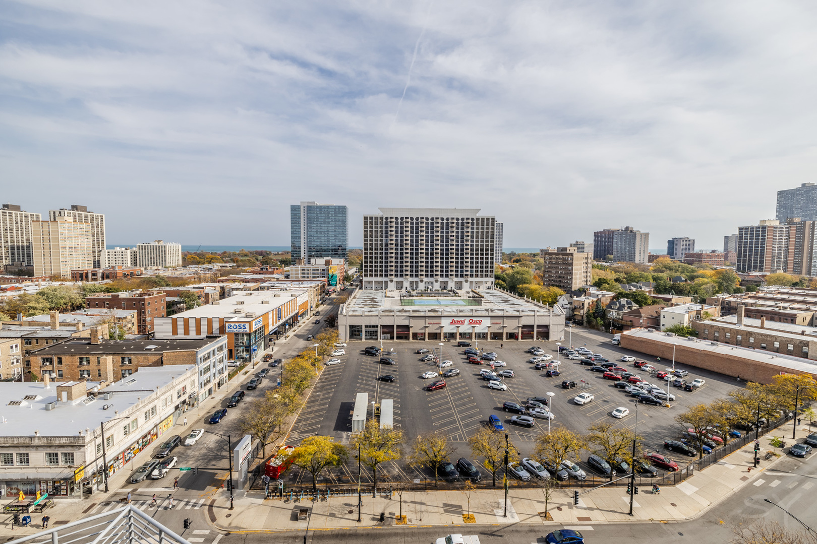 4350 North Broadway, Unit 906 Chicago, IL 60613 - Photo 32 of 36