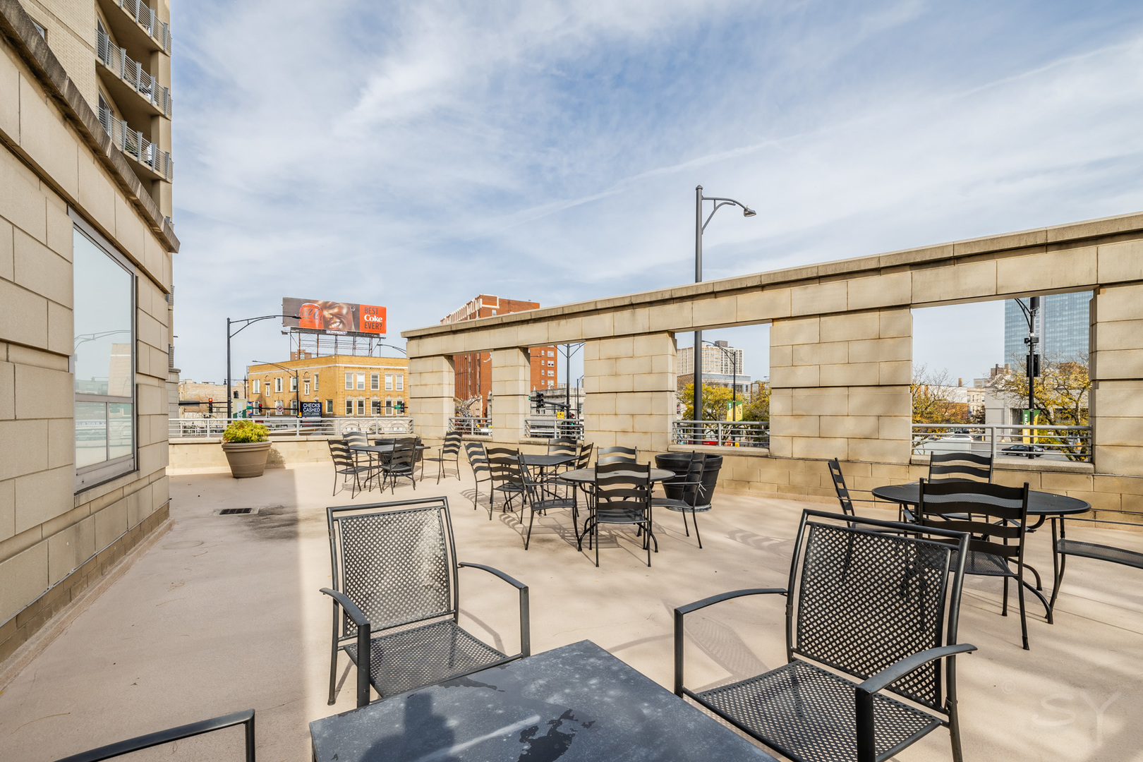 4350 North Broadway, Unit 906 Chicago, IL 60613 - Photo 35 of 36