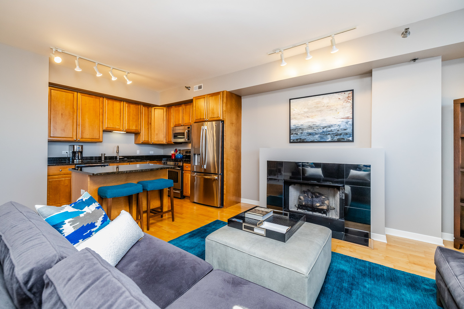 4350 North Broadway, Unit 906 Chicago, IL 60613 - Photo 7 of 36