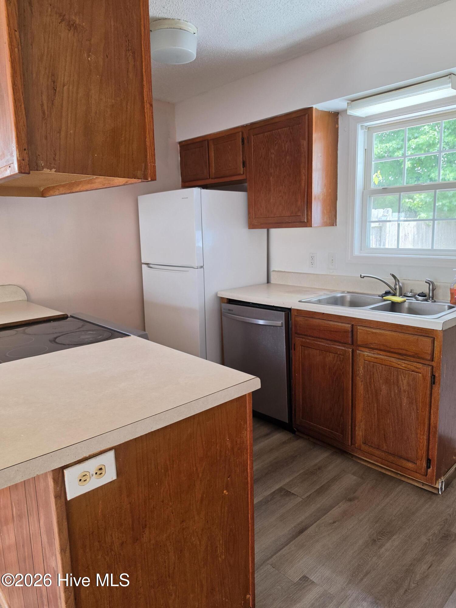 214 Old Oak Road Elizabeth City, NC 27909 - Photo 12 of 17 Kitchen