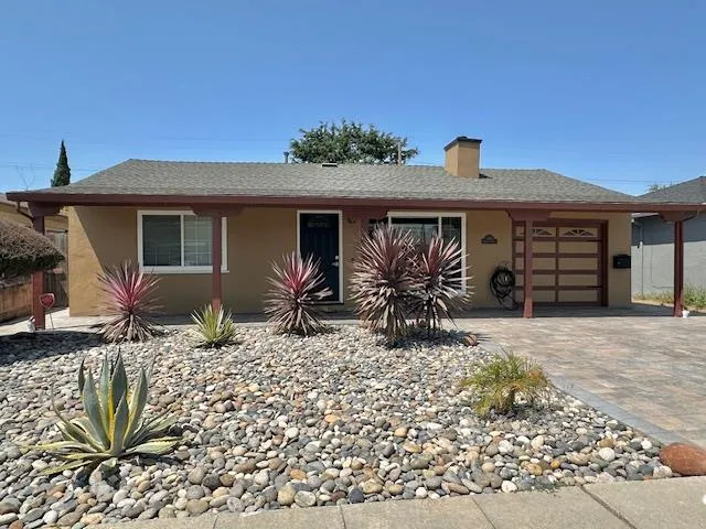 $4,550 | 3920 Branson Drive, San Mateo, CA 94403