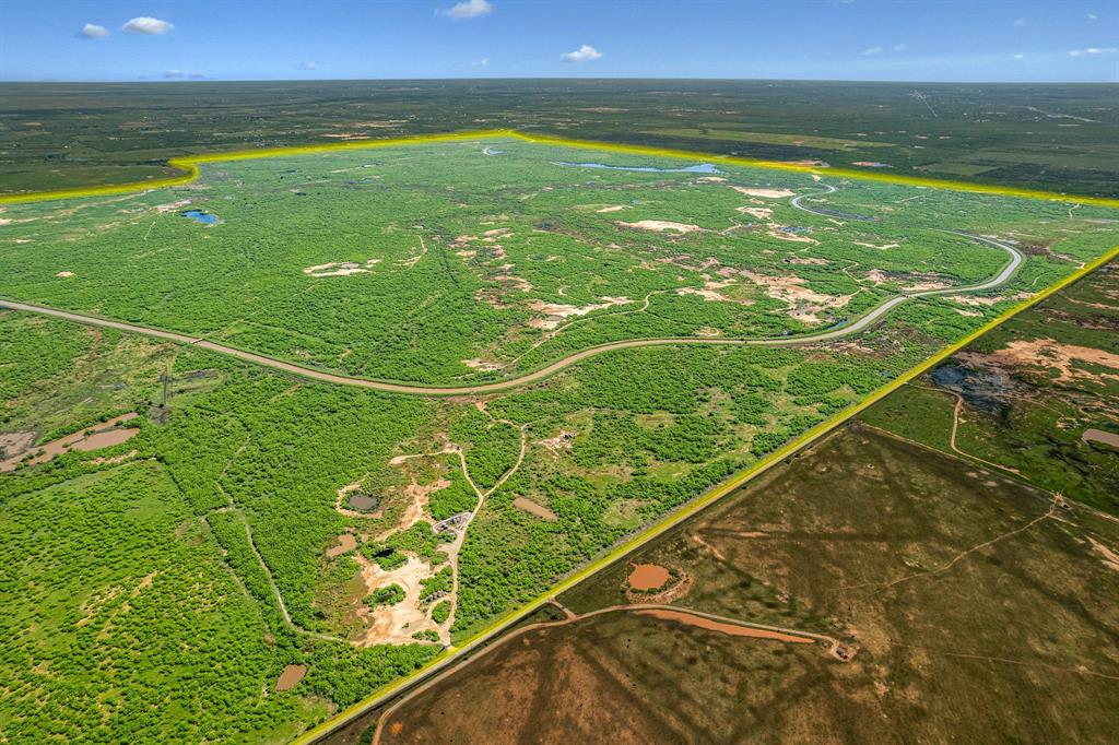 6213 Headquarters Road Iowa Park, TX 76367 - Photo 4 of 34 a view of a tennis court