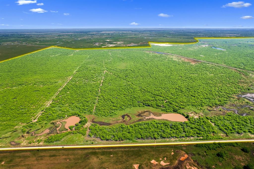 6213 Headquarters Road Iowa Park, TX 76367 - Photo 8 of 34