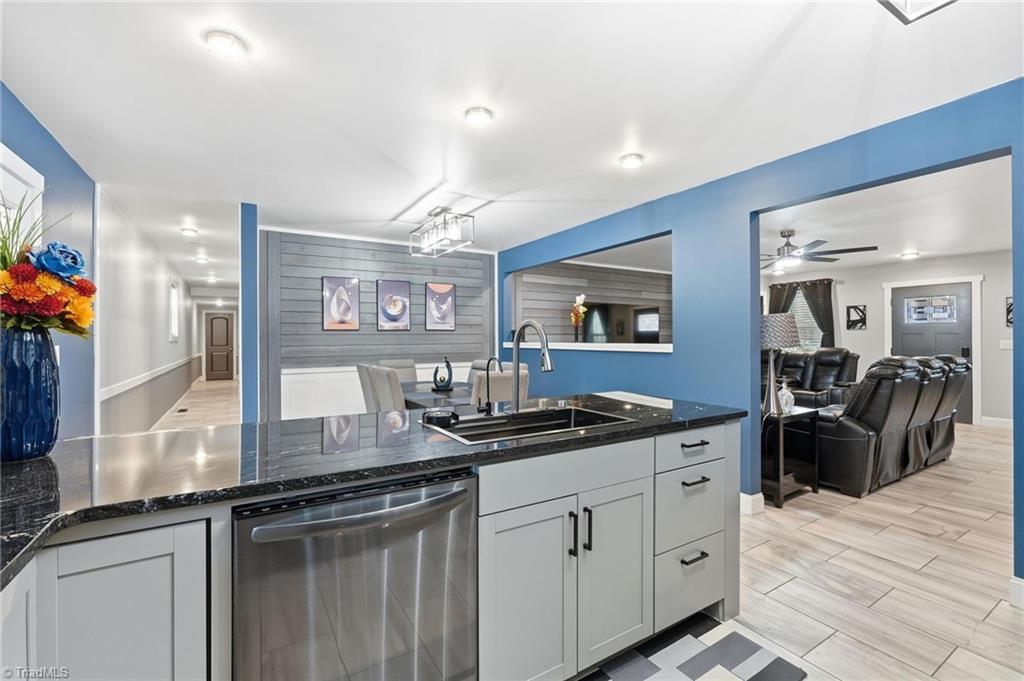 2610 Riverside Drive Lexington, NC 27292 - Photo 12 of 35