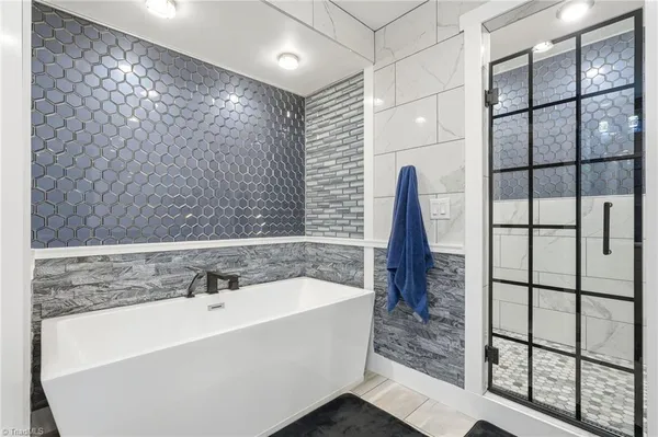 $685,000 | 2610 Riverside Drive, Lexington, NC 27292