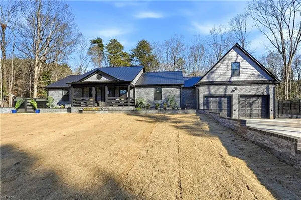$685,000 | 2610 Riverside Drive, Lexington, NC 27292