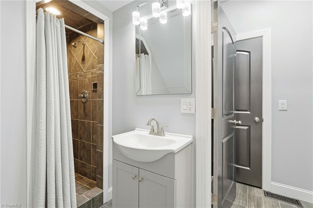 2610 Riverside Drive Lexington, NC 27292 - Photo 27 of 35