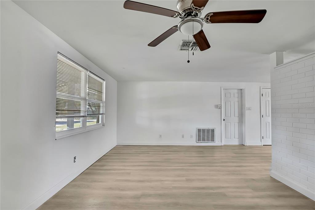 4841 Manor Drive New Port Richey, FL 34652 - Photo 5 of 33 Gallery Image 5