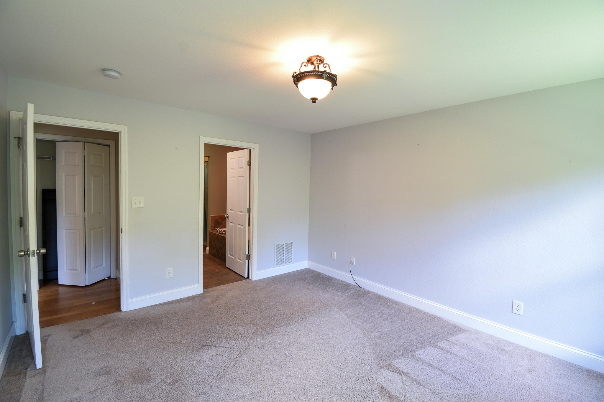 3328 Shagbark Road Powell, TN 37849 - Photo 10 of 32 a view of a room with a ceiling fan