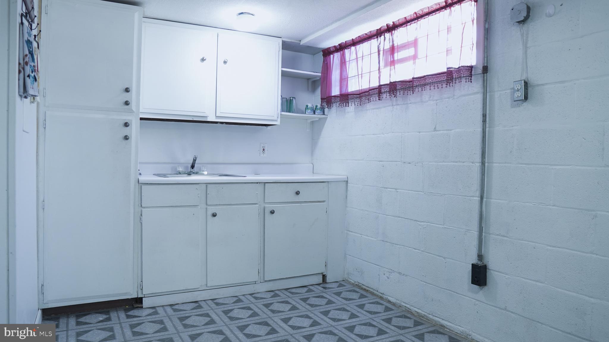 4238 Labyrinth Road Baltimore, MD 21215 - Photo 15 of 20 Gallery Image 15